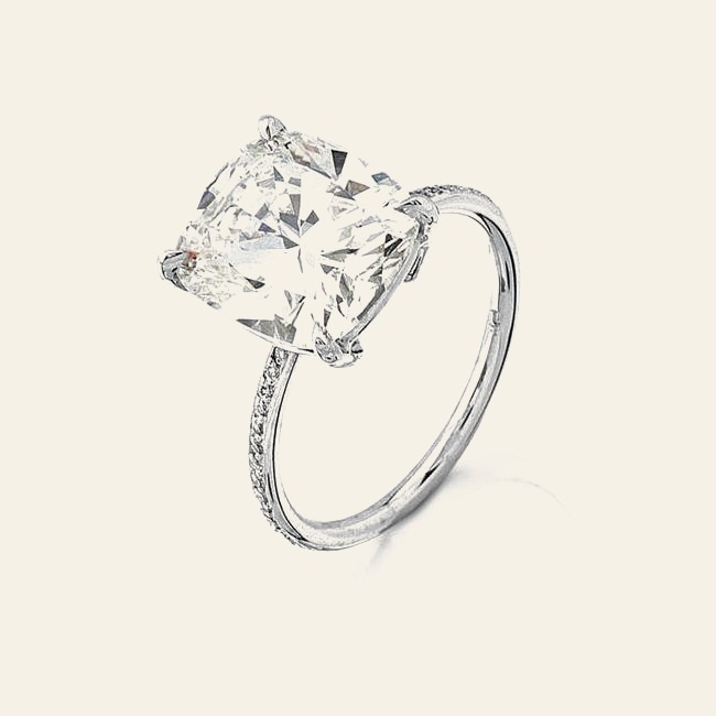 Cushion Elegance Solitaire
