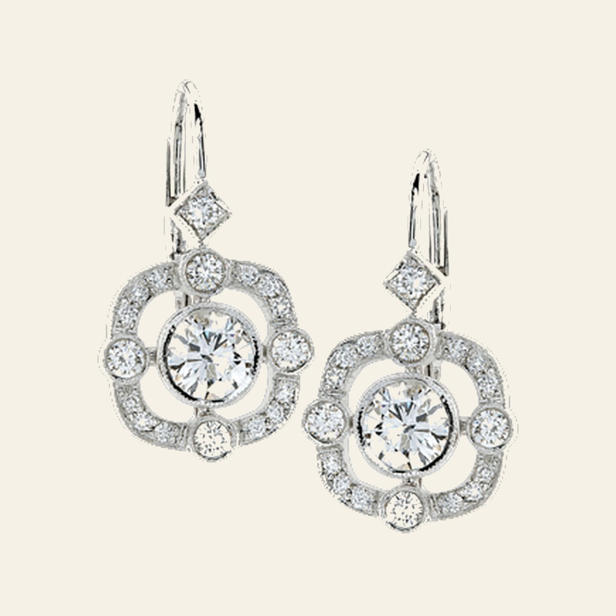 Round Quatrefoil Drops